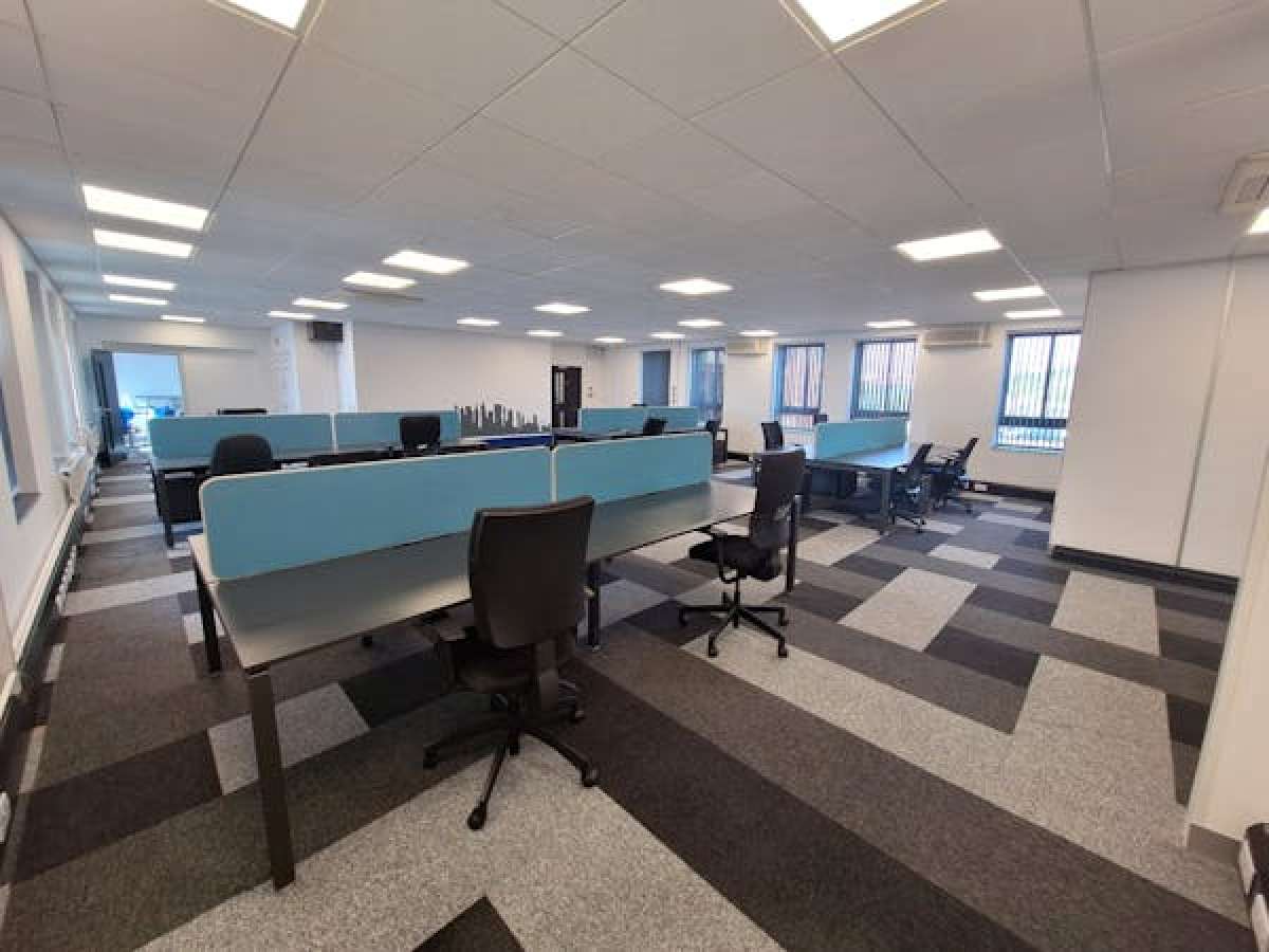 Office in Liverpool - photo 3