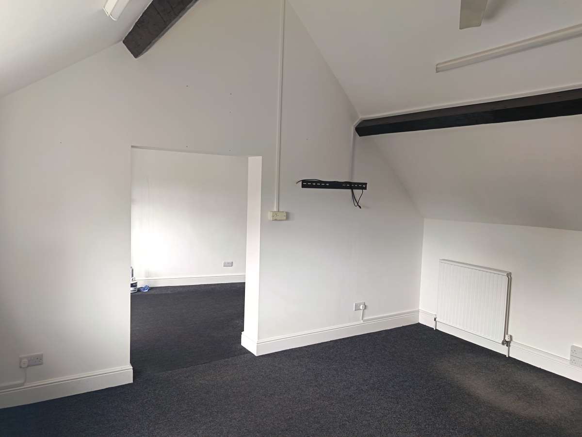 Office in Lutterworth - photo 2