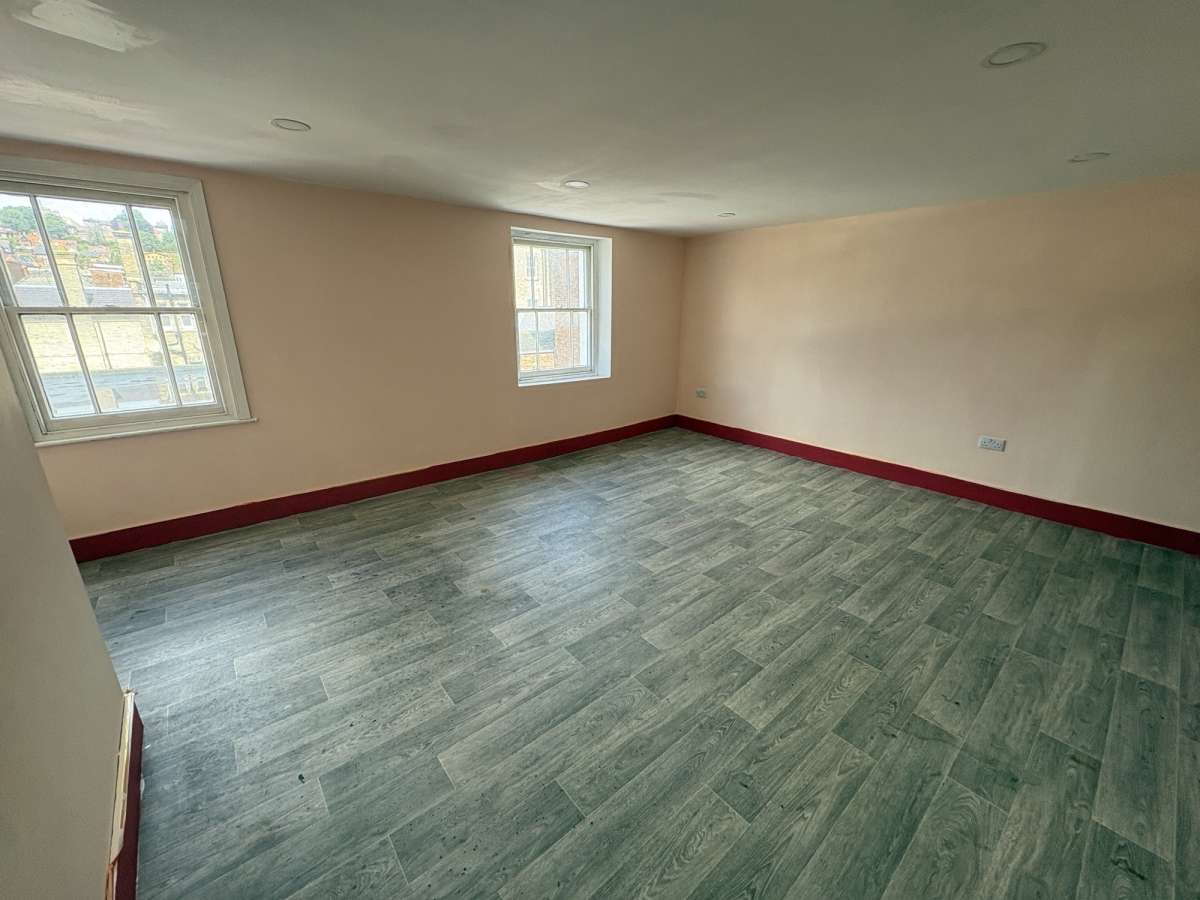 Office in Lincoln - photo 3