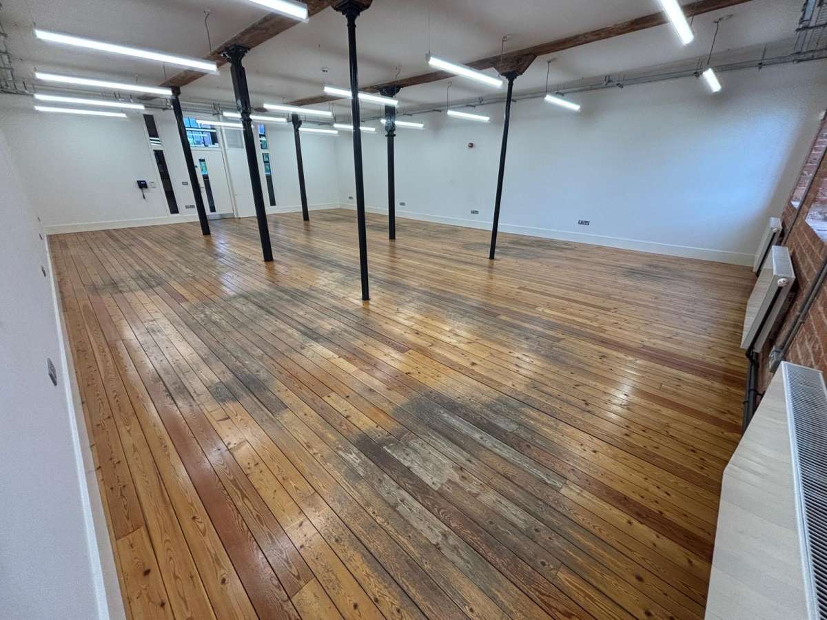 Office in Leicester - photo 4