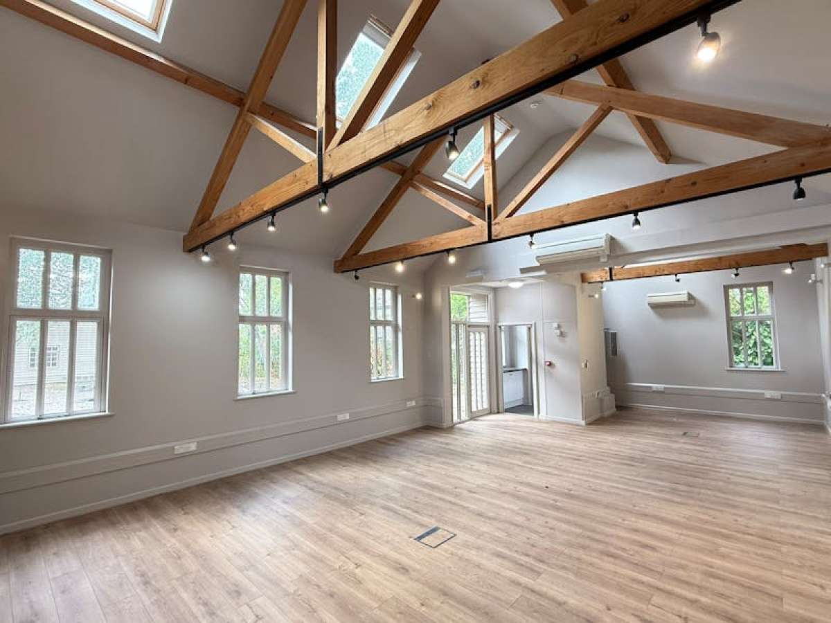Office in Guildford - photo 4