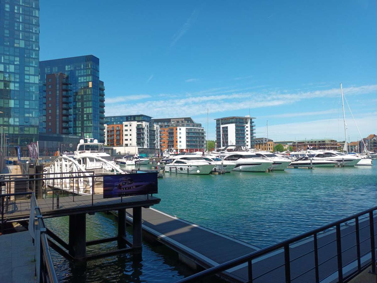 Office in Southampton - photo 4