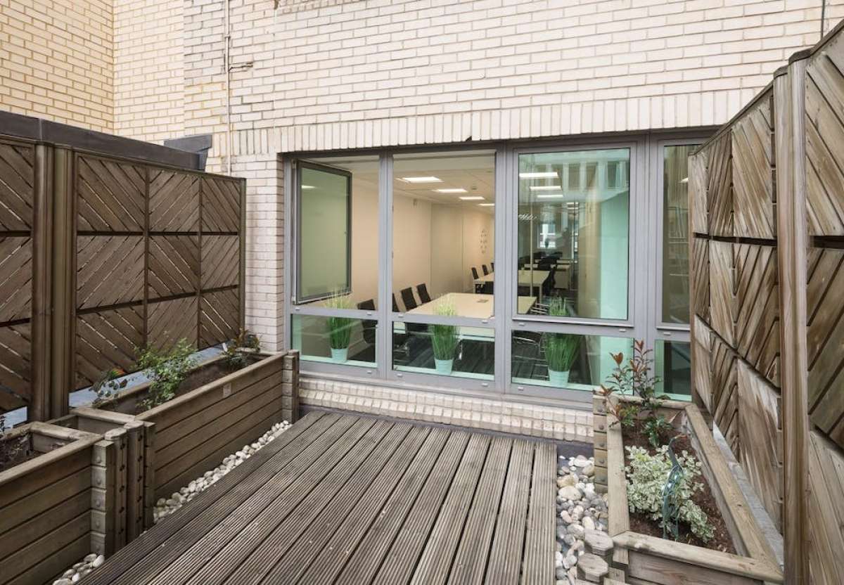 Office in London - photo 4