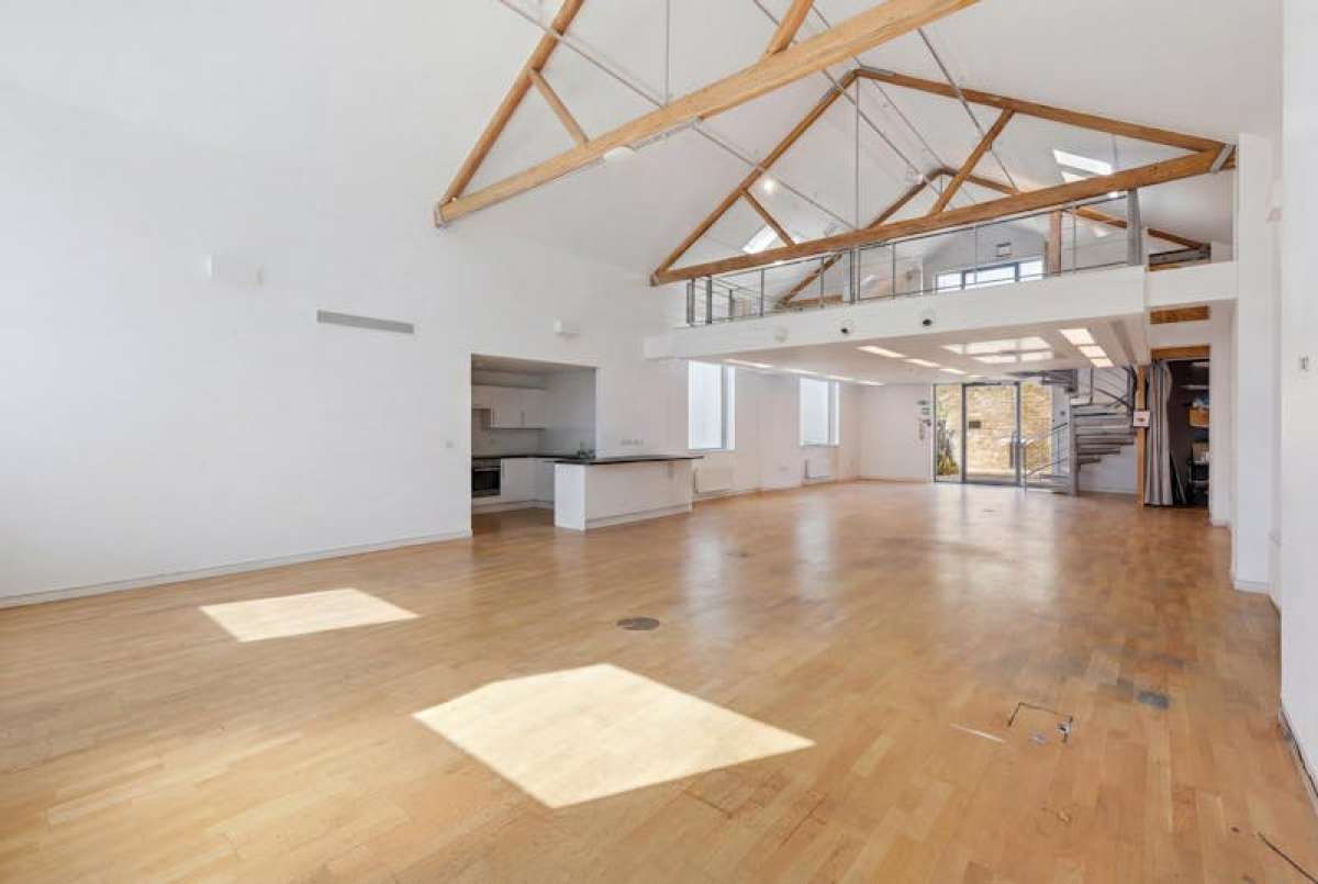 Office in London - photo 2