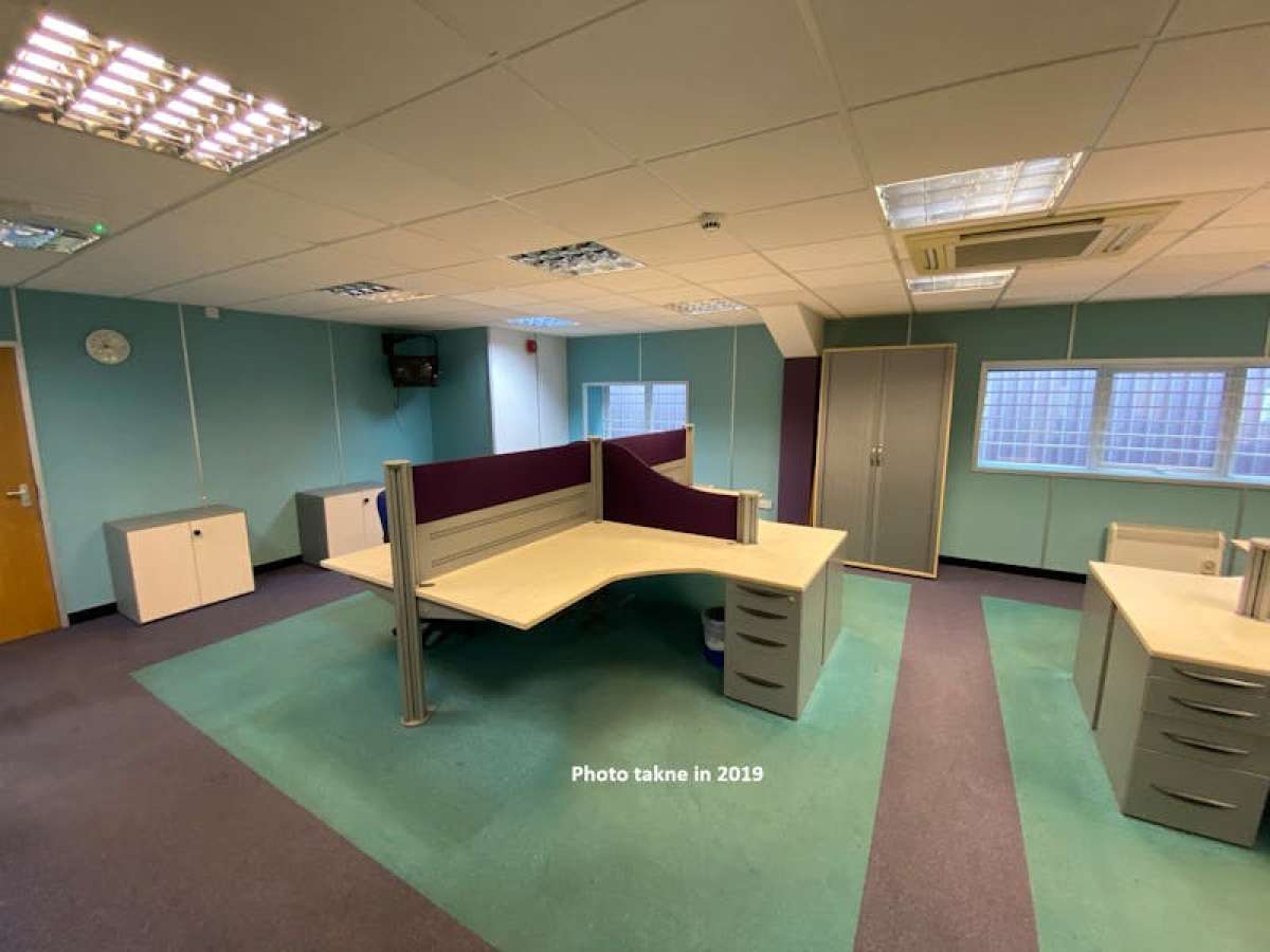 Office in Poole - photo 3