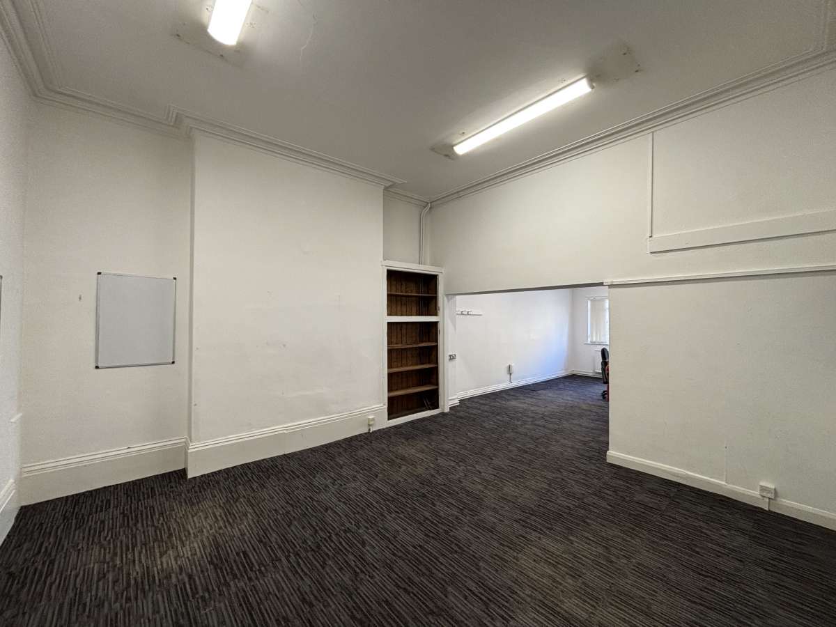 Office in Halifax - photo 2