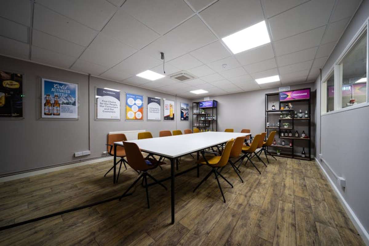 Office in Cardiff - photo 2