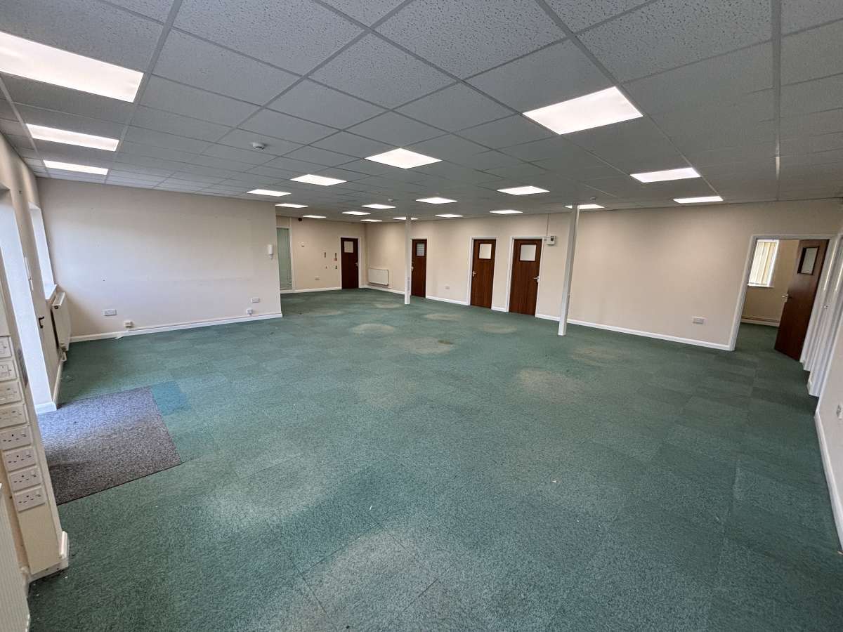 Office in Wickham Market - photo 3