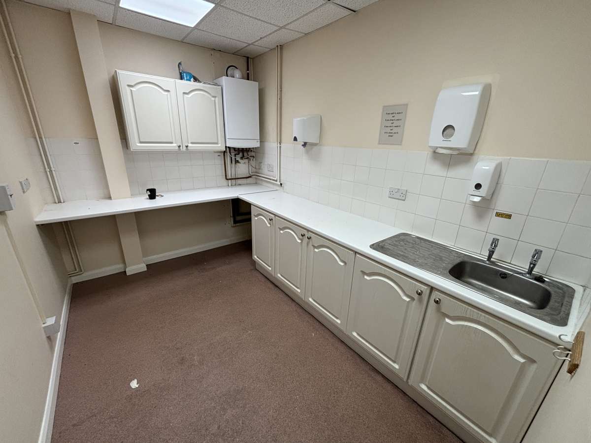 Office in Wickham Market - photo 4
