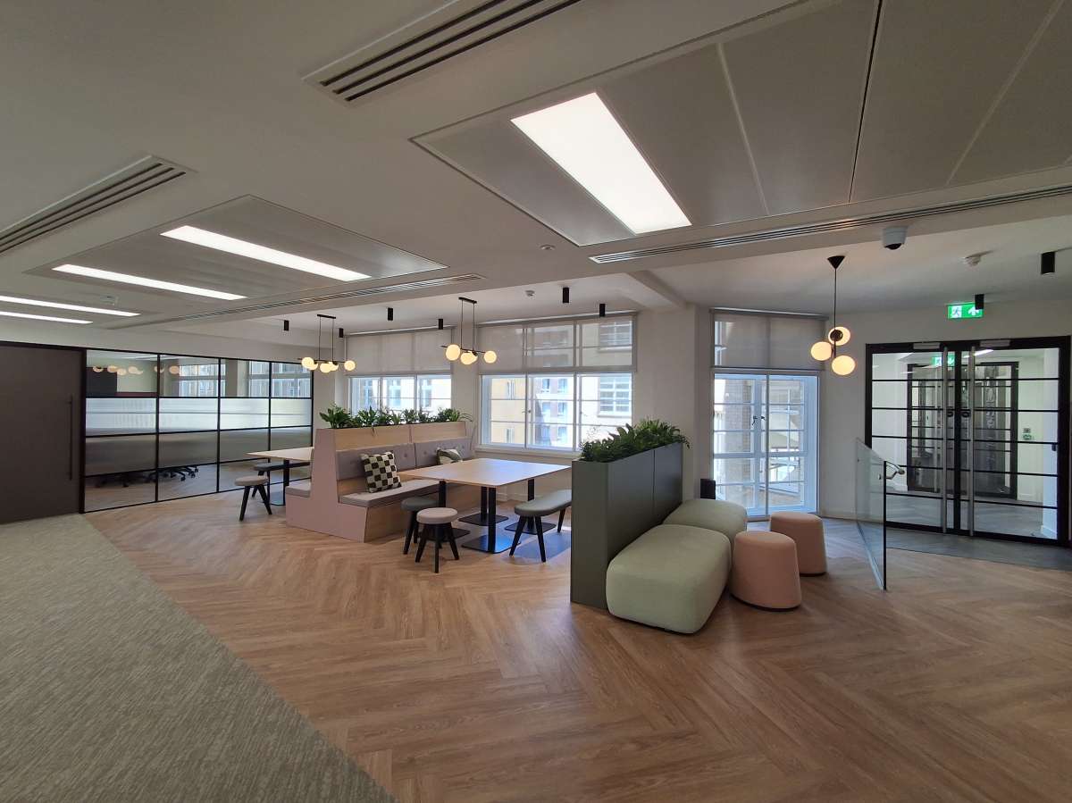 Office in London - photo 2