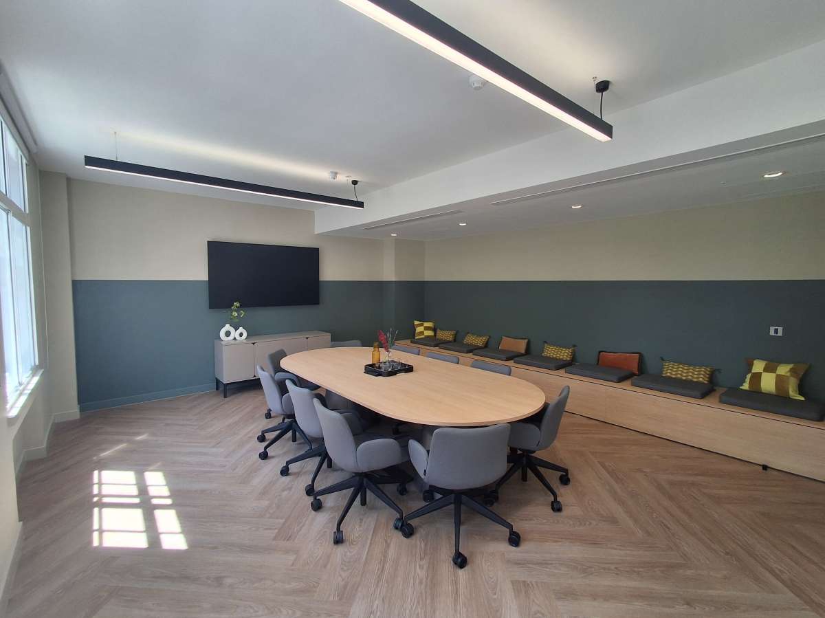 Office in London - photo 3