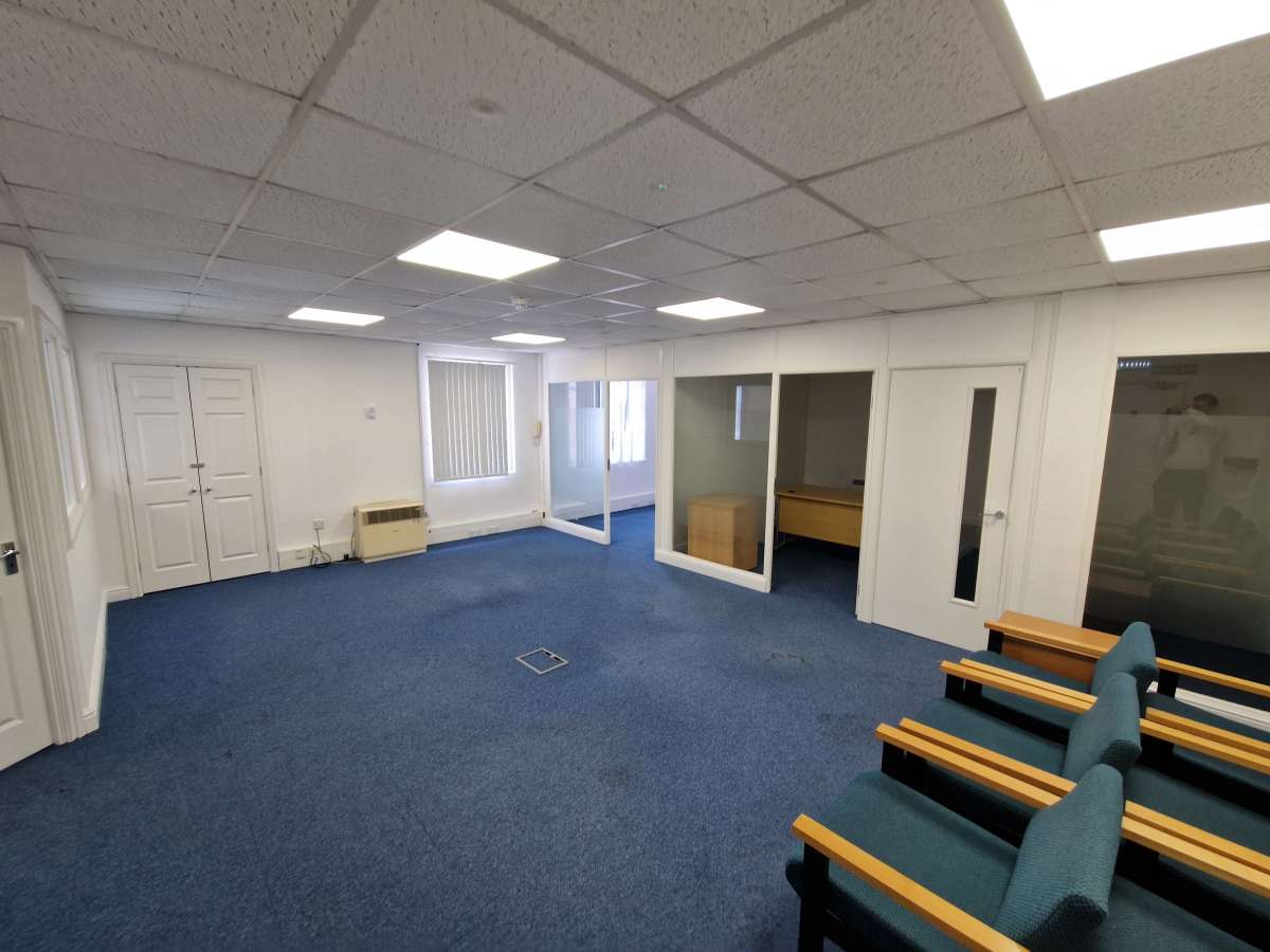 Office in Derby - photo 2