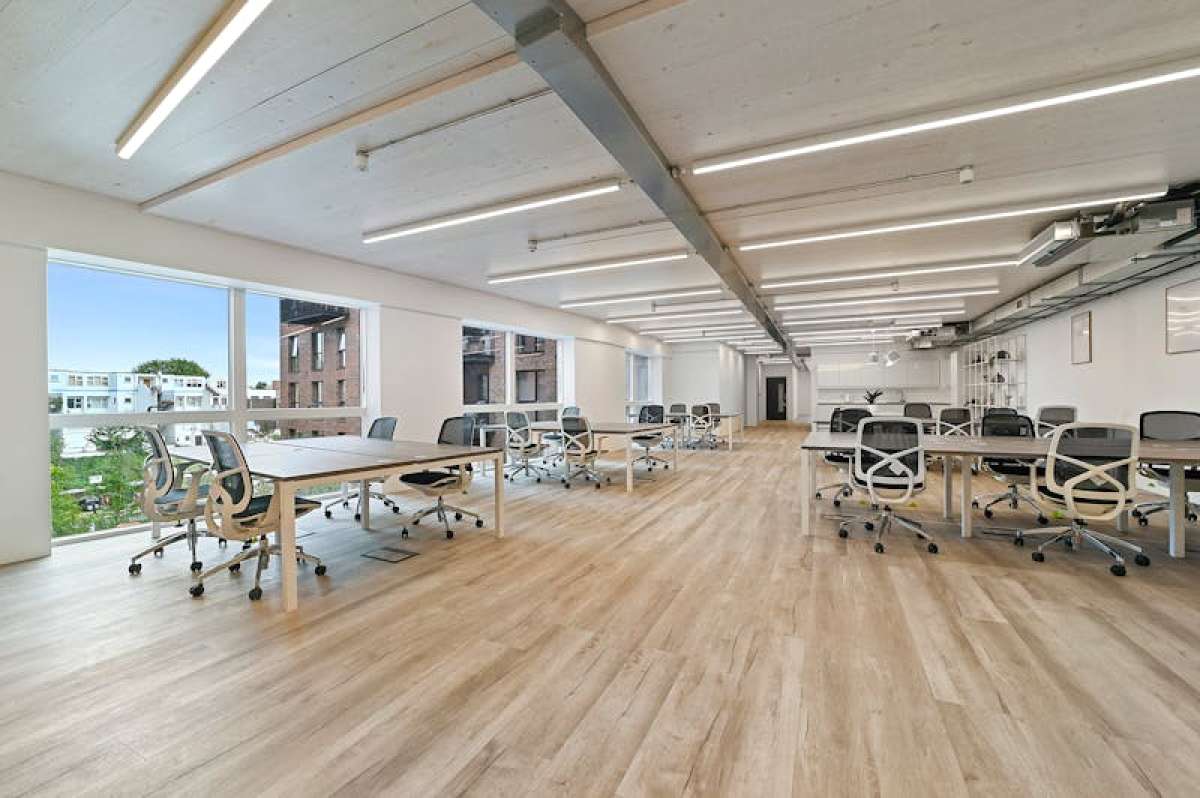 Office in London - photo 2