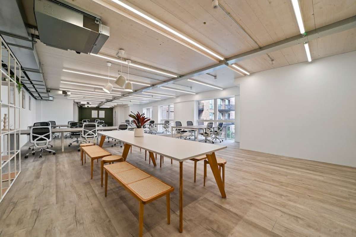 Office in London - photo 3