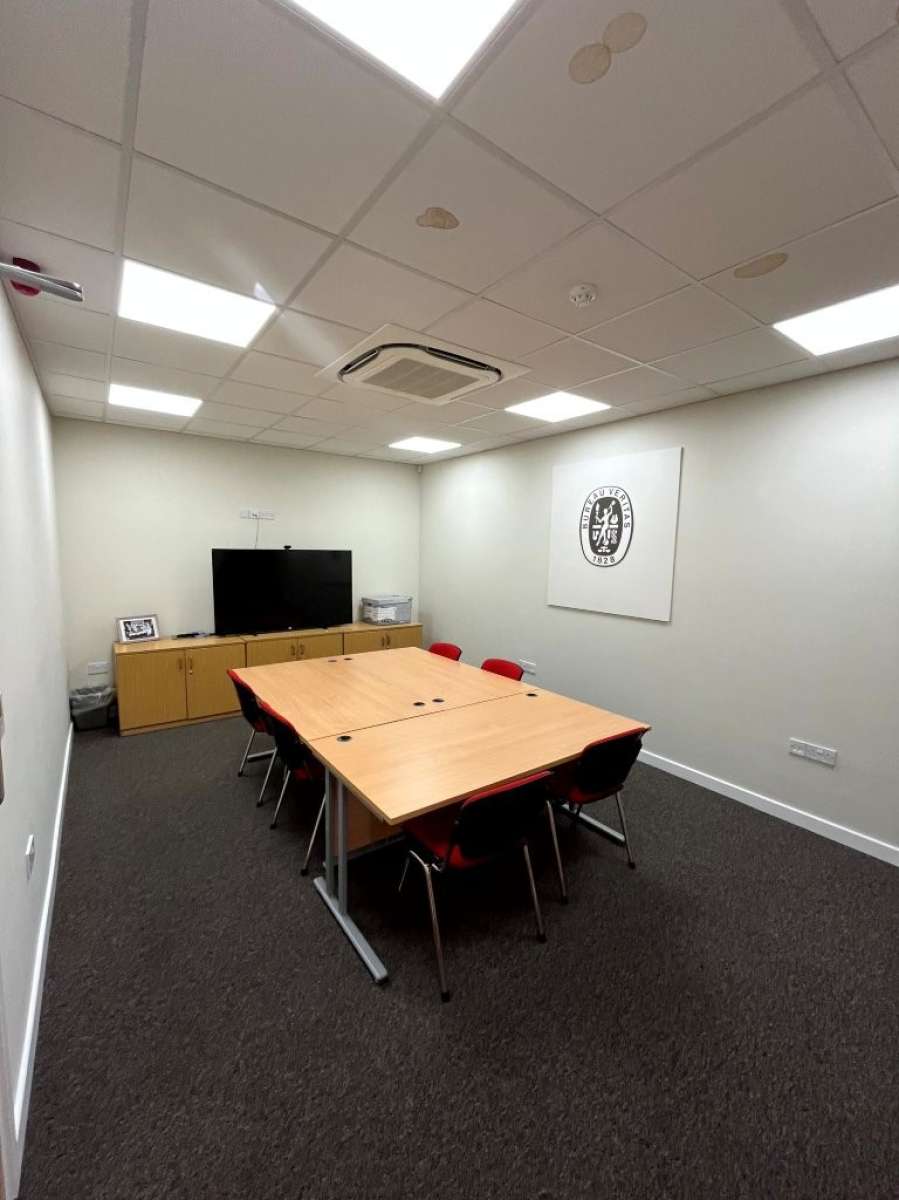 Office in Earls Colne - photo 3