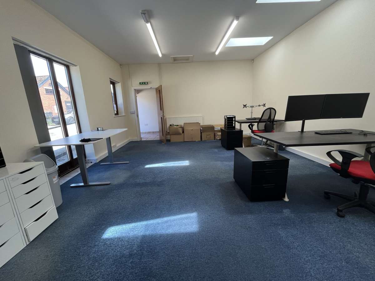 Office in Felixstowe - photo 2