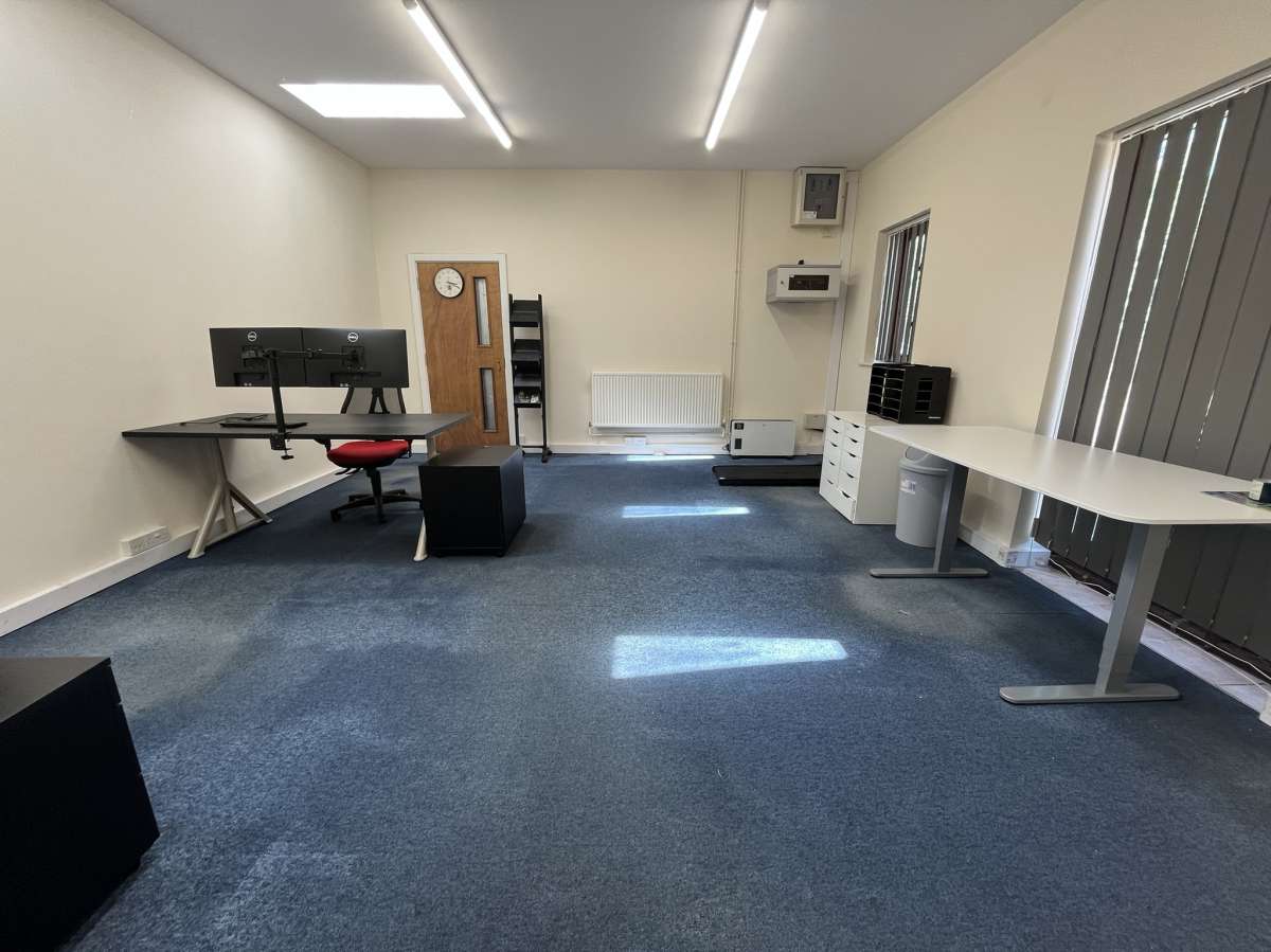 Office in Felixstowe - photo 4