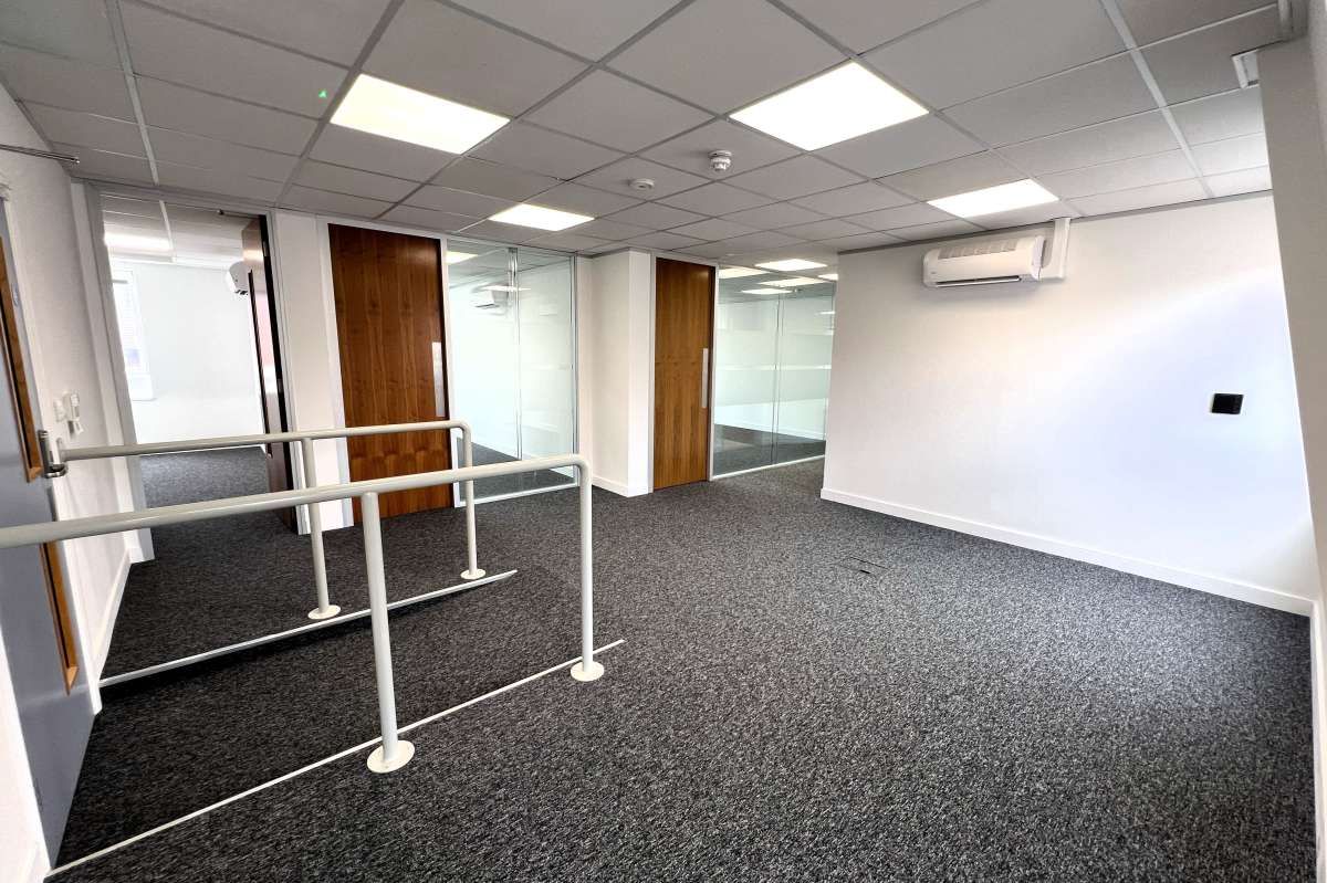 Office in Chelmsford - photo 3