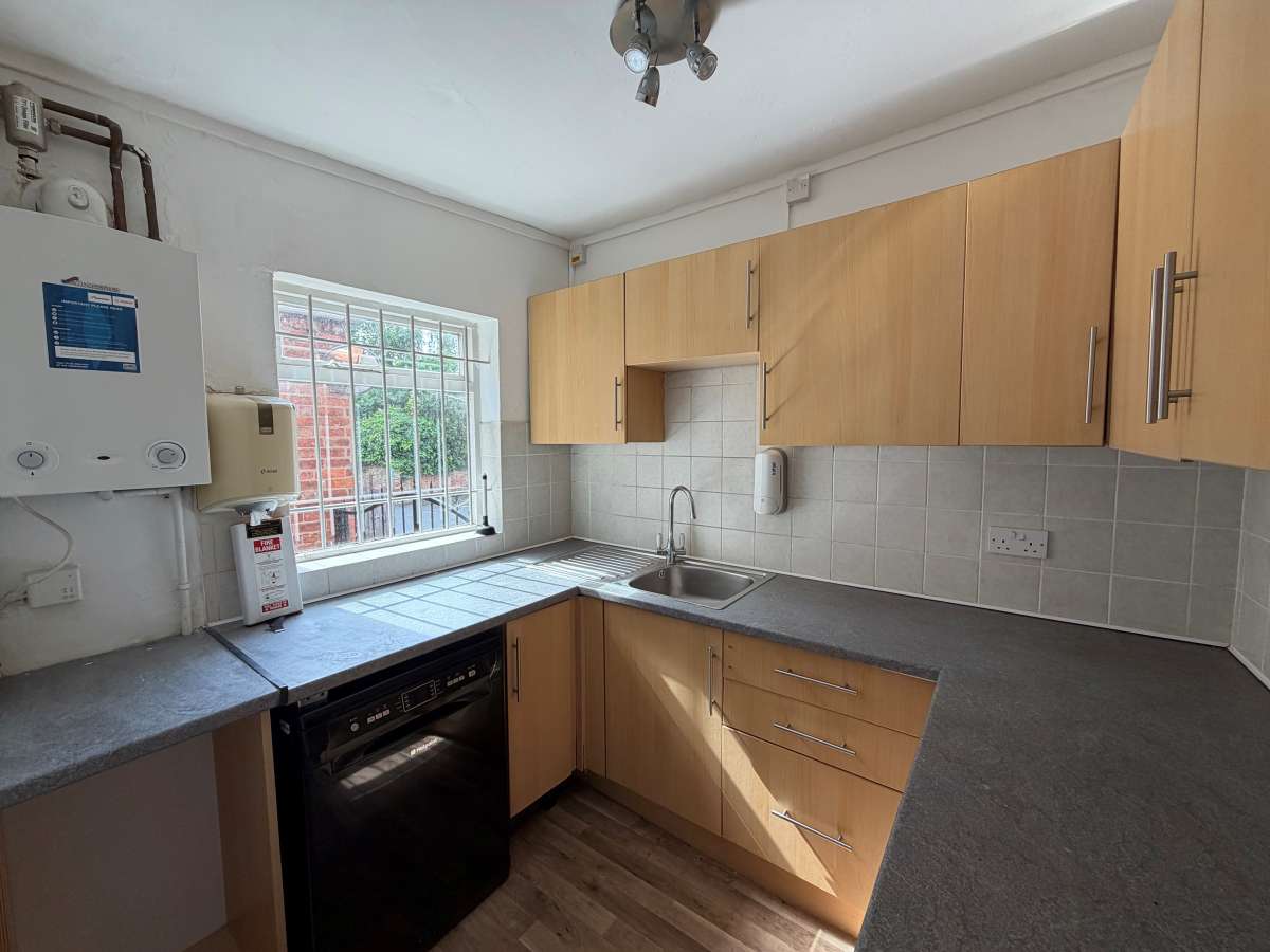 Office in Leicester - photo 4
