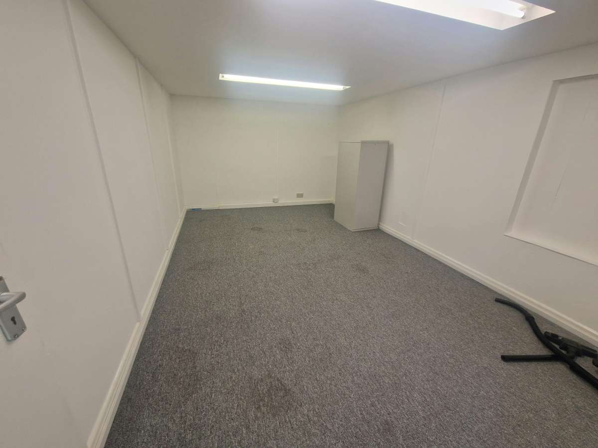 Office in Titchfield, Fareham - photo 3