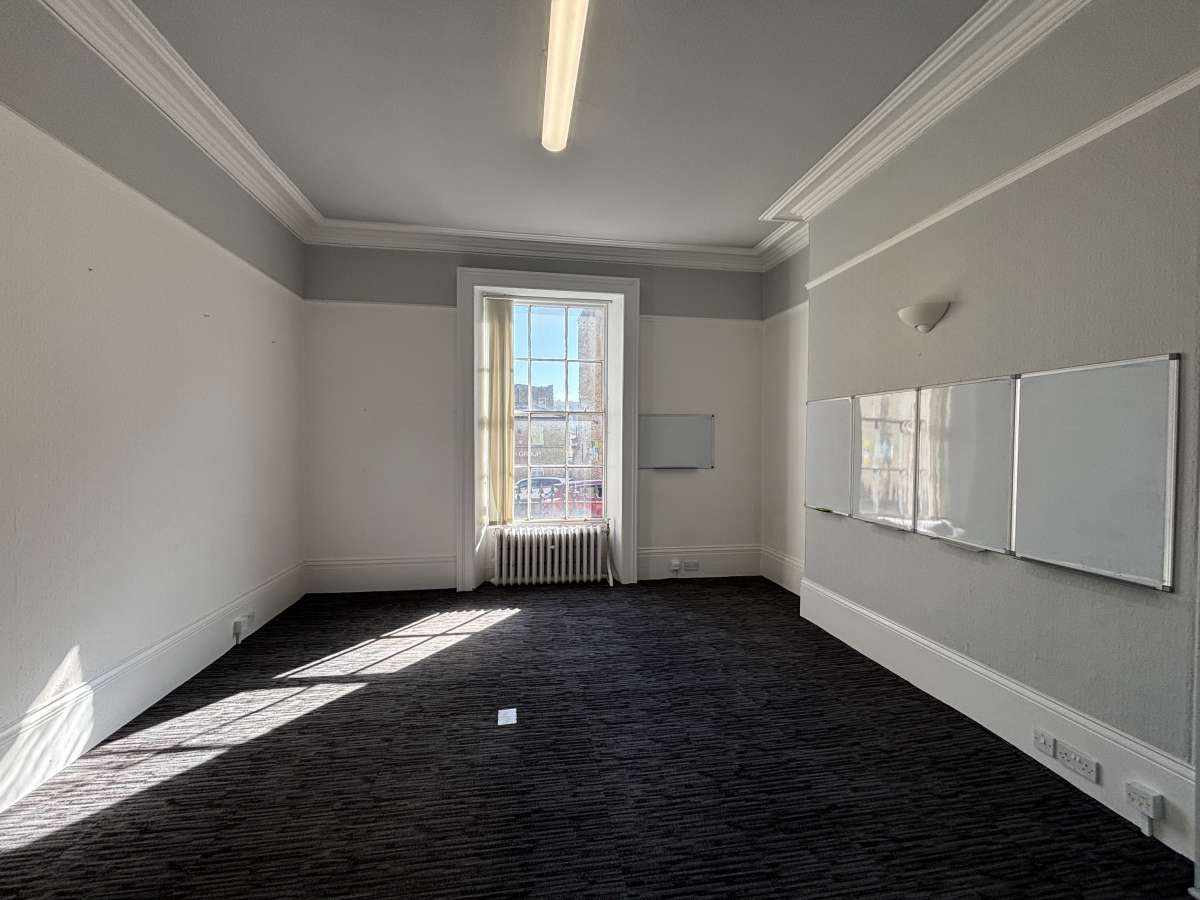 Office in Halifax - photo 2
