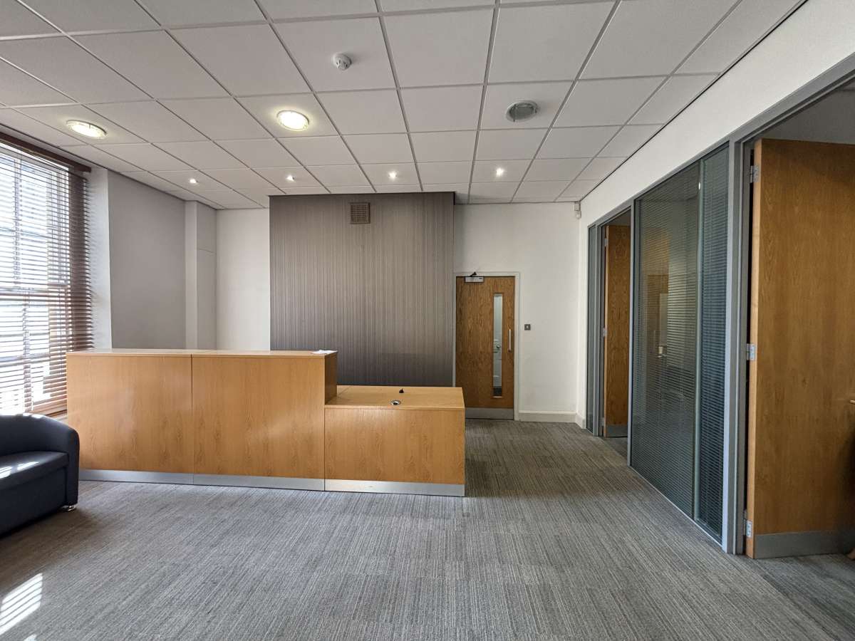 Office in Halifax - photo 4