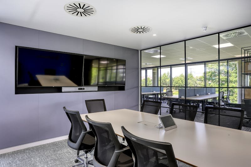 Office in Reading - photo 4