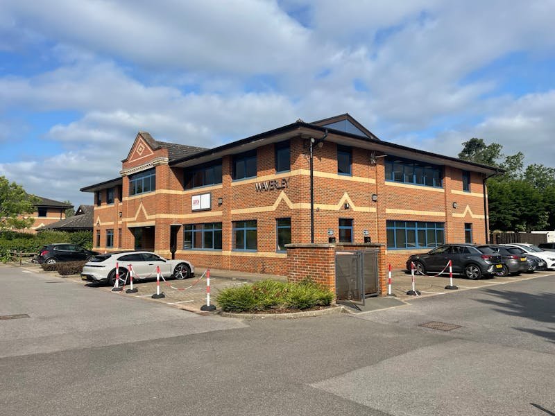 Office in Farnham - photo 4
