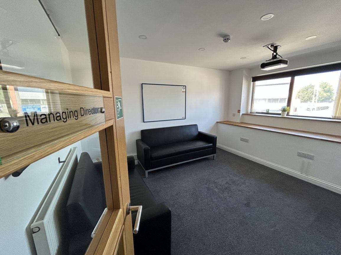 Office in Plymouth - photo 3