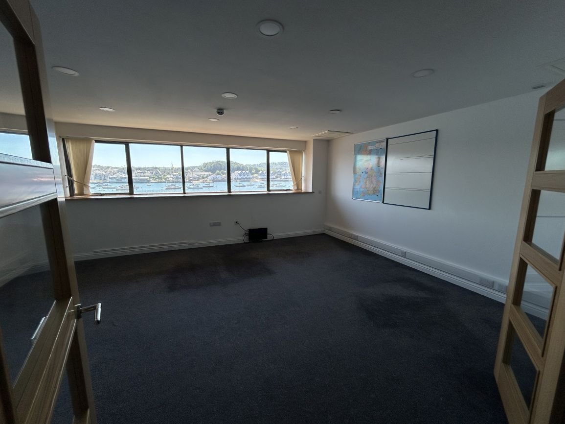 Office in Plymouth - photo 4