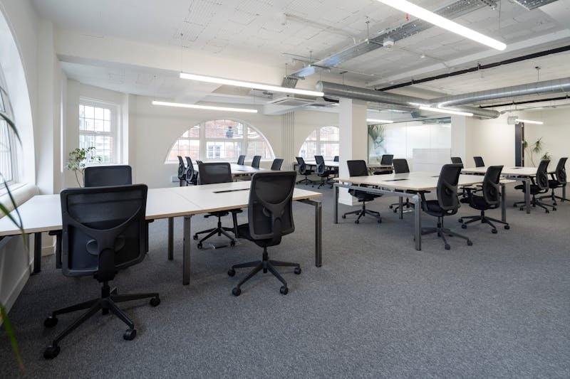 Office in London - photo 2
