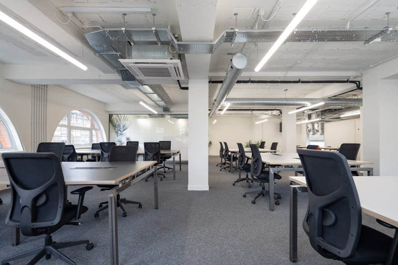 Office in London - photo 4