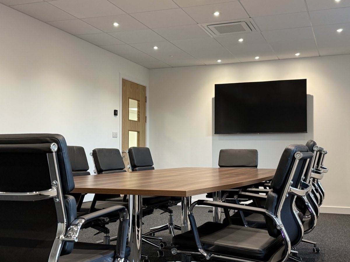 Office in Colchester - photo 3