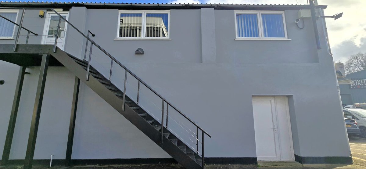 Office in Romford - photo 2