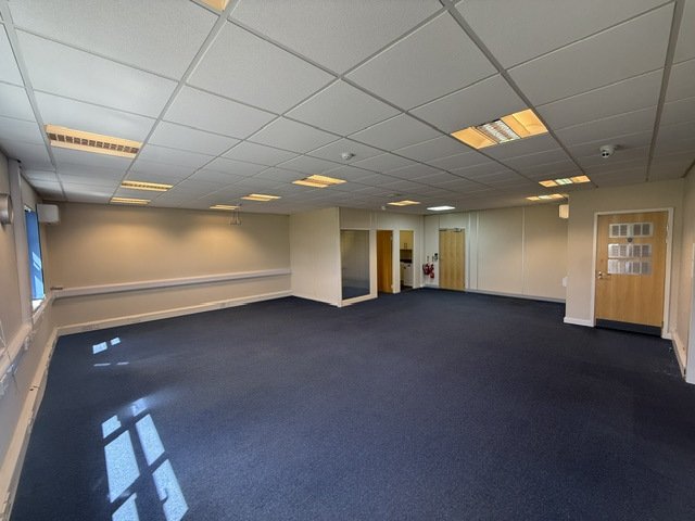 Office in Bardon Hill - photo 3