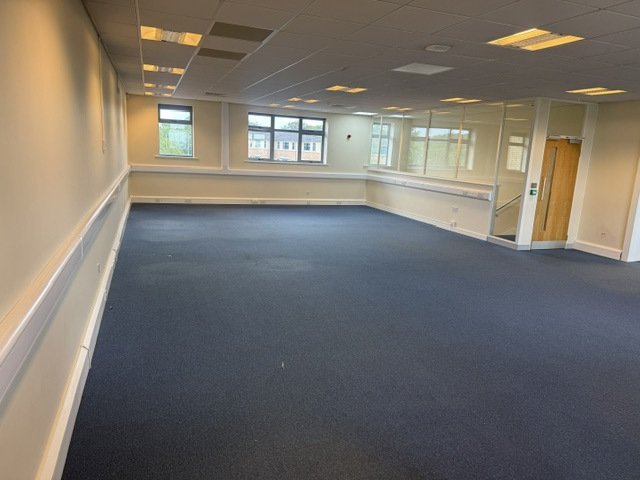 Office in Bardon Hill - photo 4
