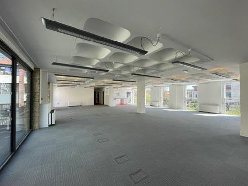 Office in Walcot Street - photo 3