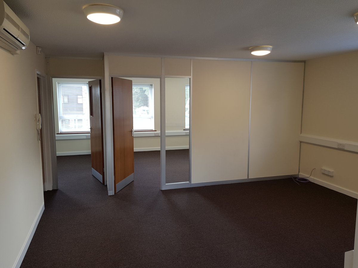 Office in Chatham - photo 2
