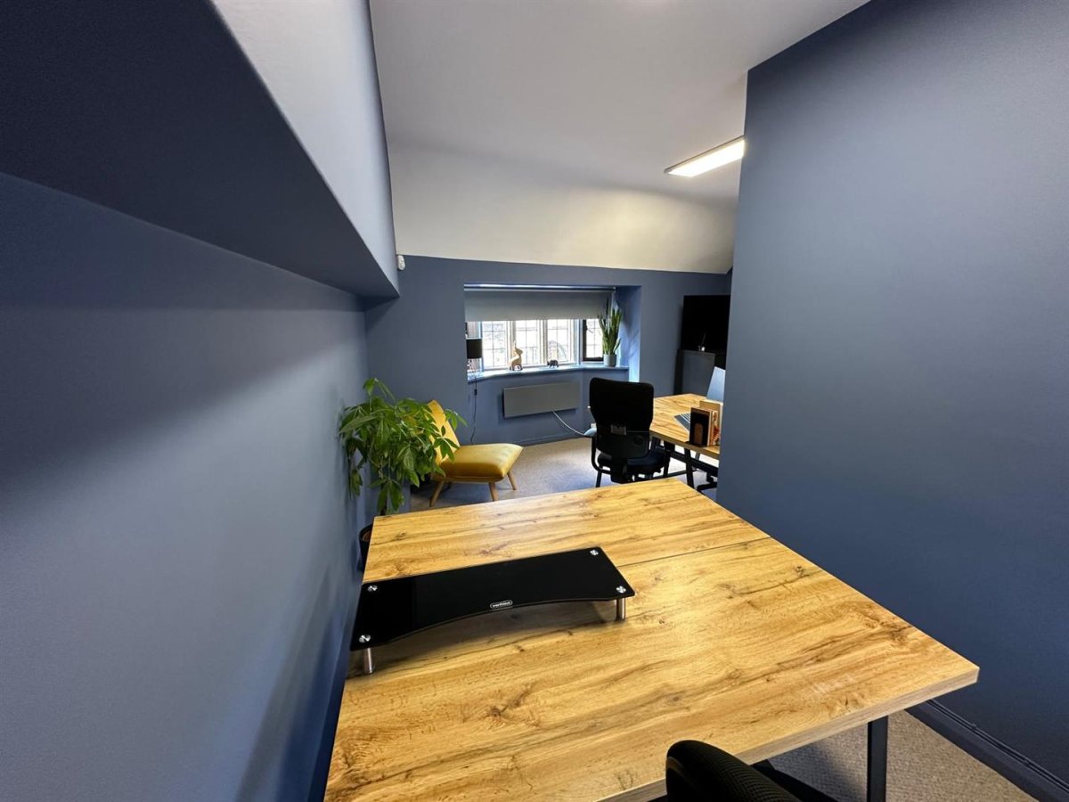 Office in Stamford - photo 4