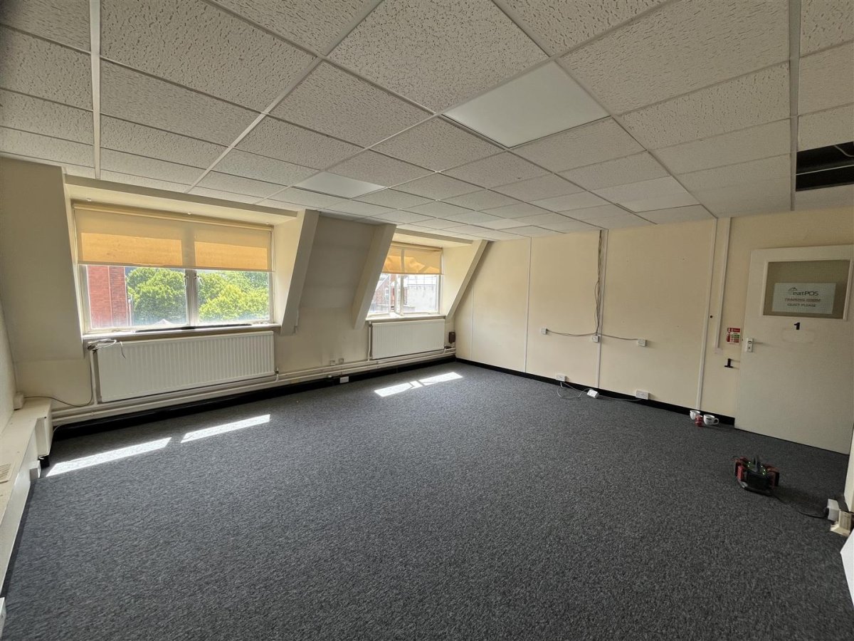 Office in Leicester - photo 2