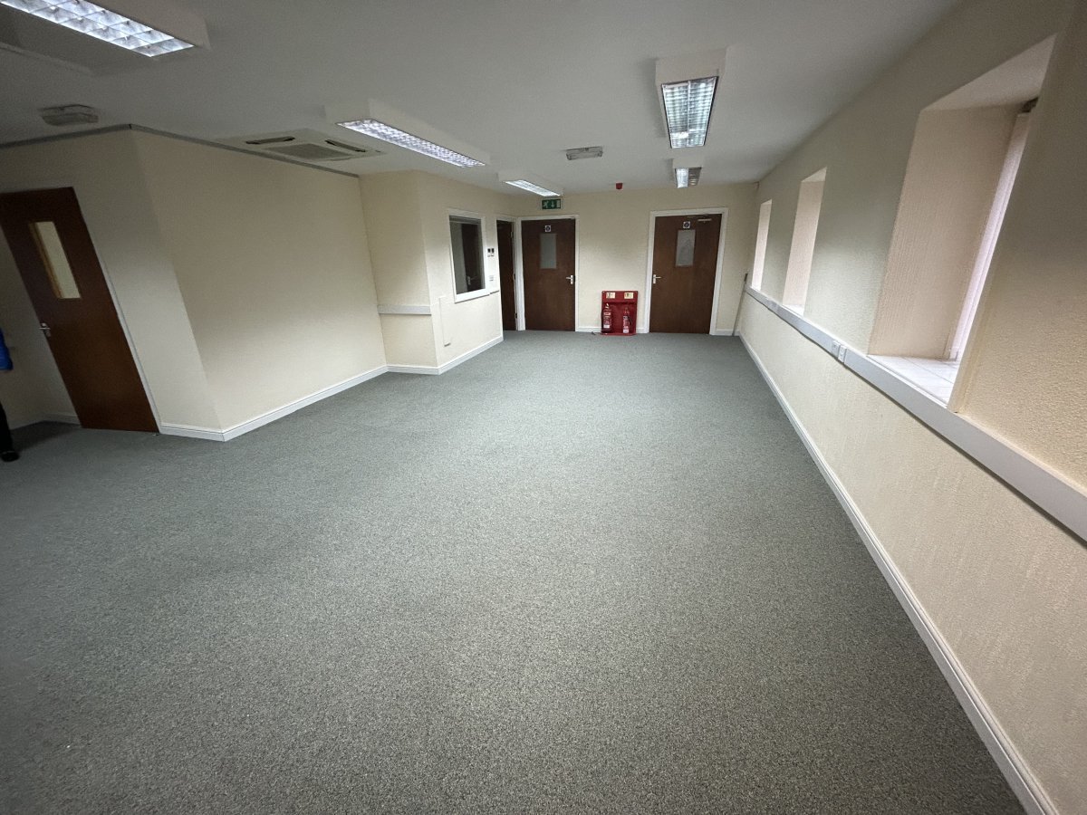 Office in Doncaster - photo 2