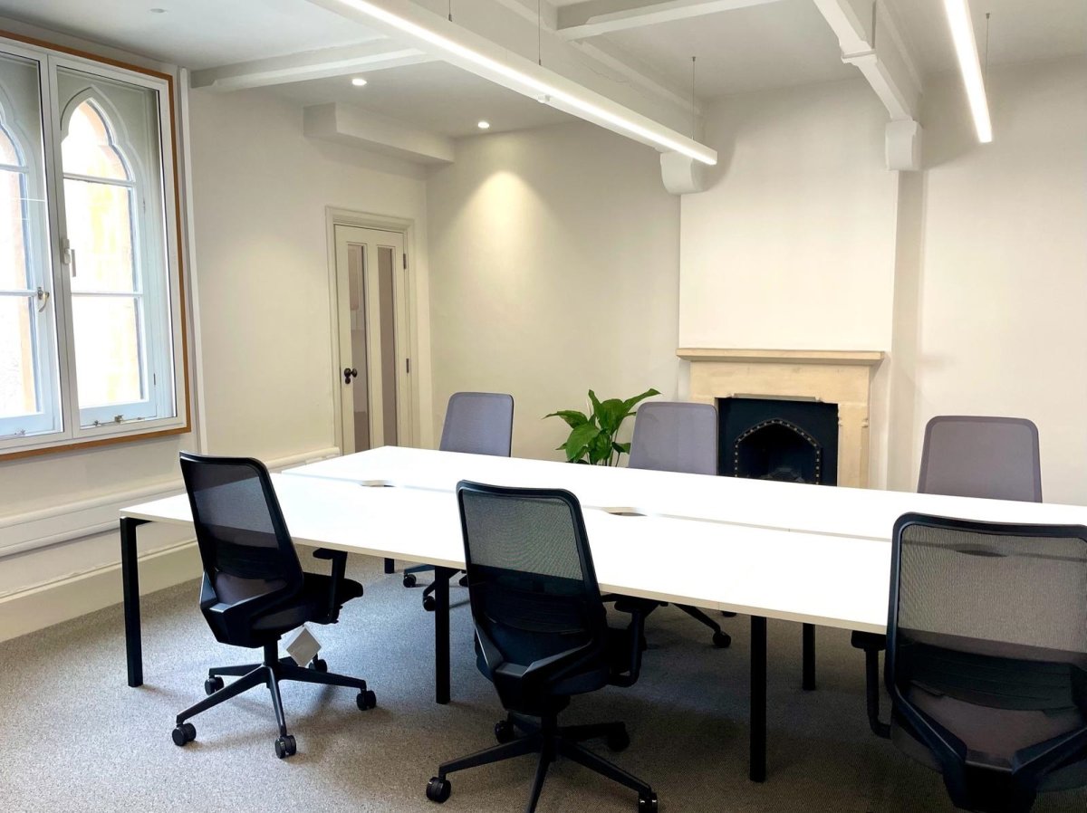 Office in London - photo 4
