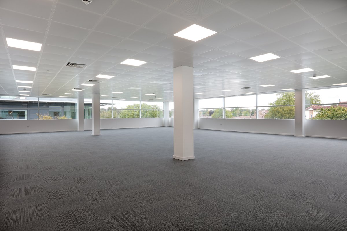 Office in Maidenhead - photo 4