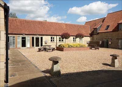 Office in Oundle - photo 2