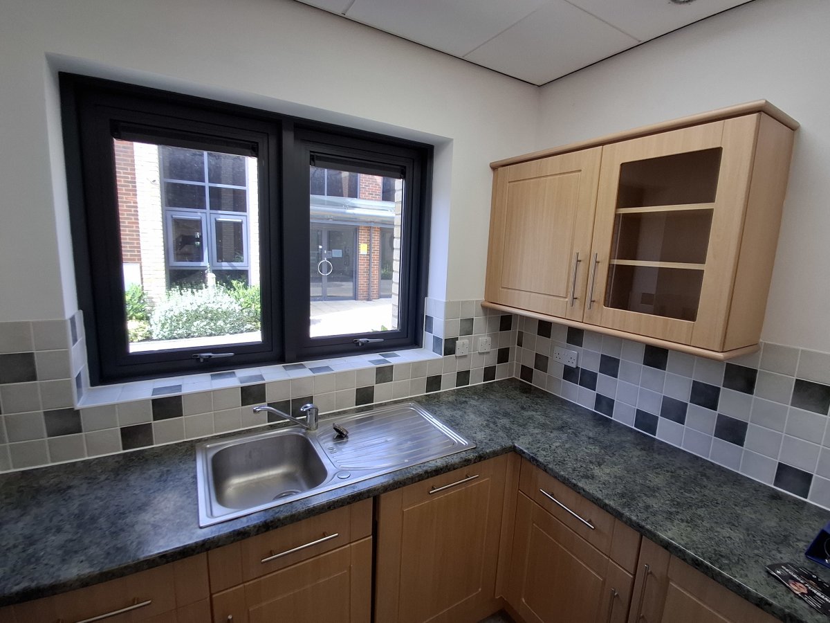 Office in Northampton - photo 4