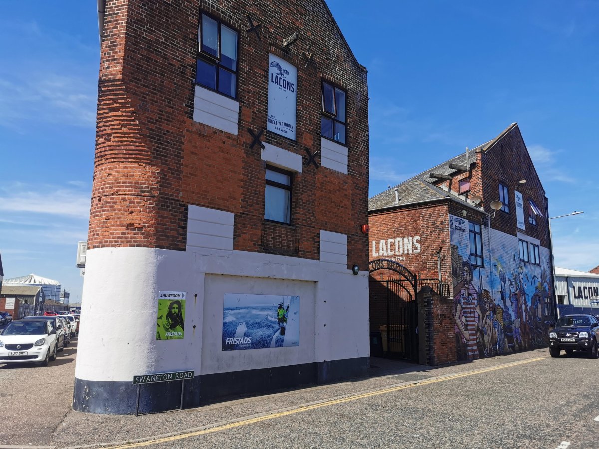 Office in Great Yarmouth - photo 3