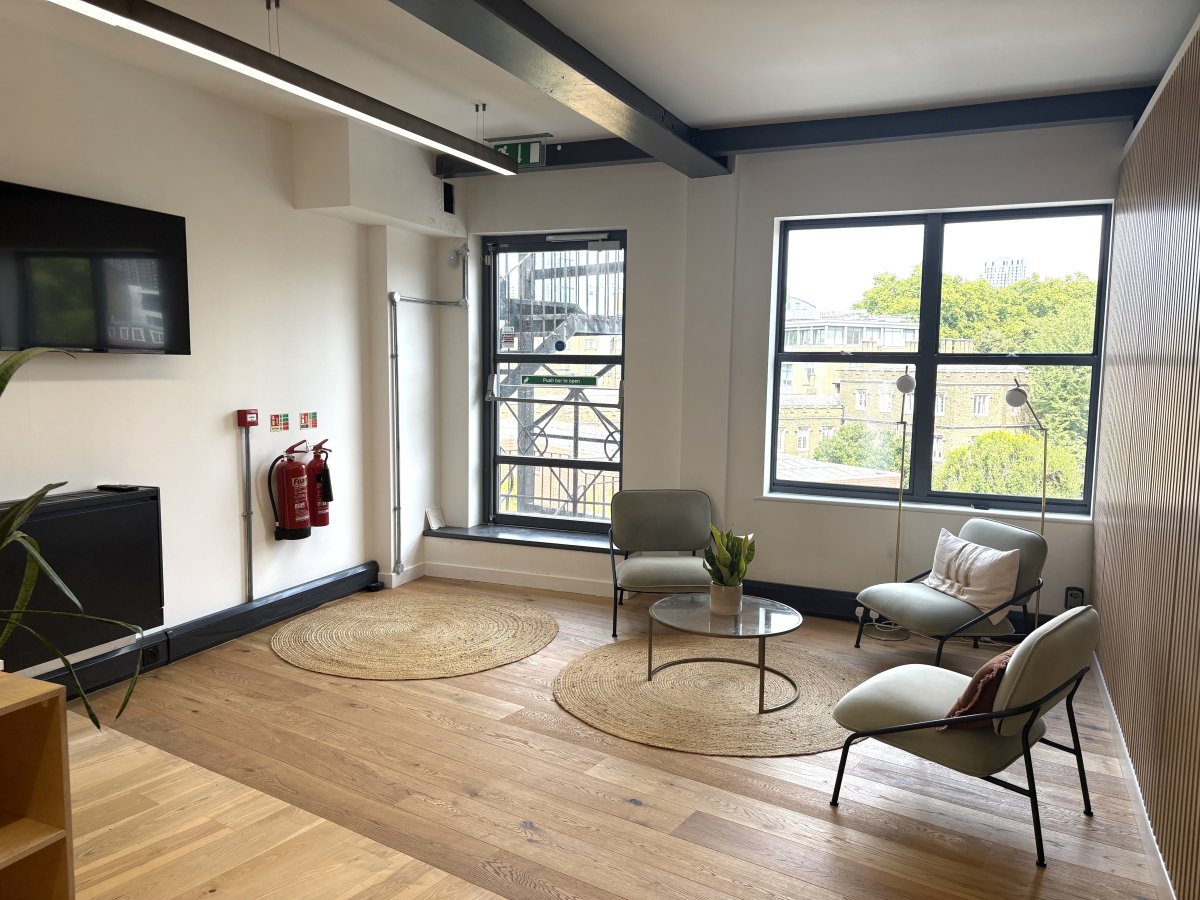 Office in London - photo 4