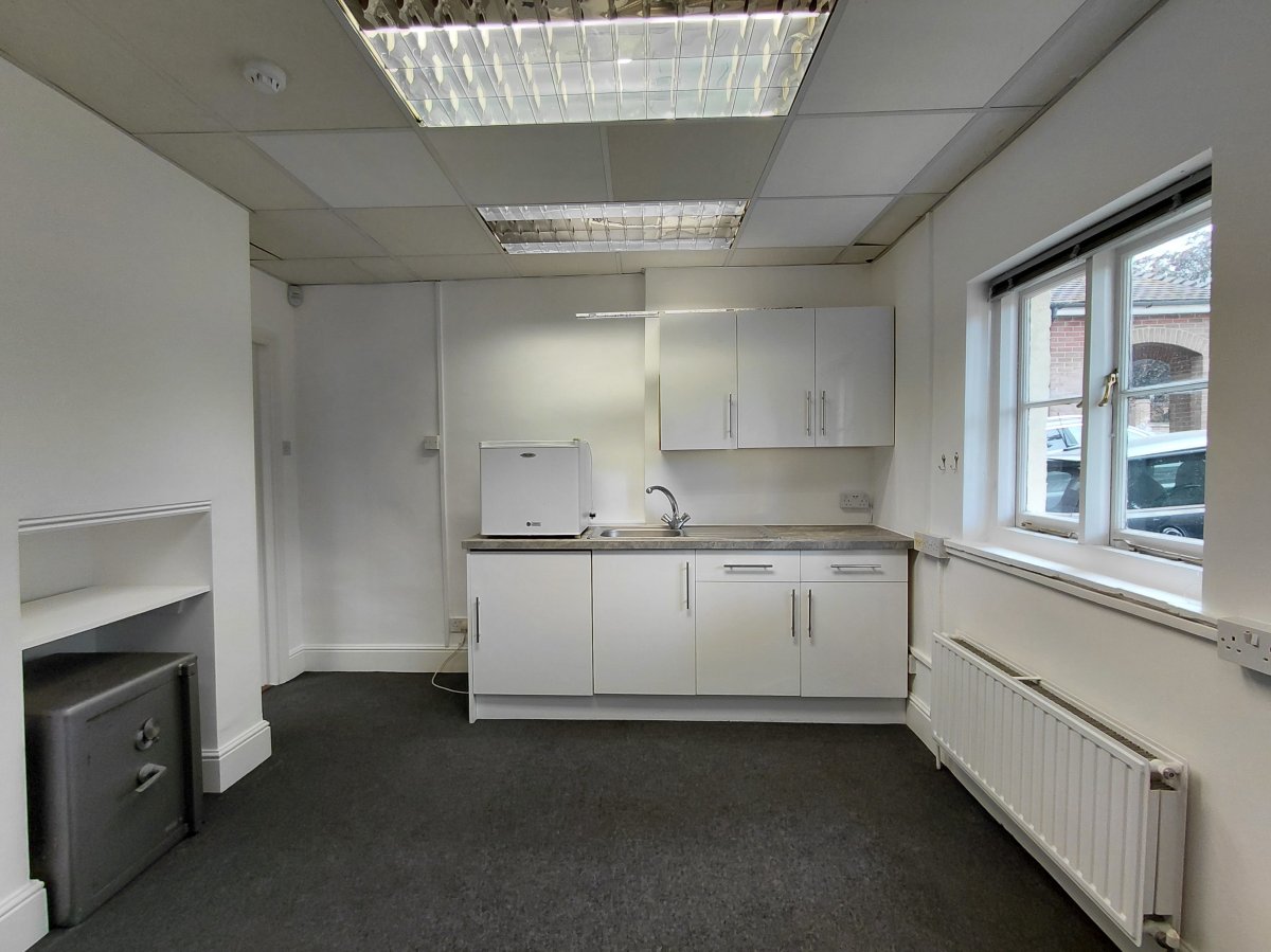 Office in Westerham - photo 4