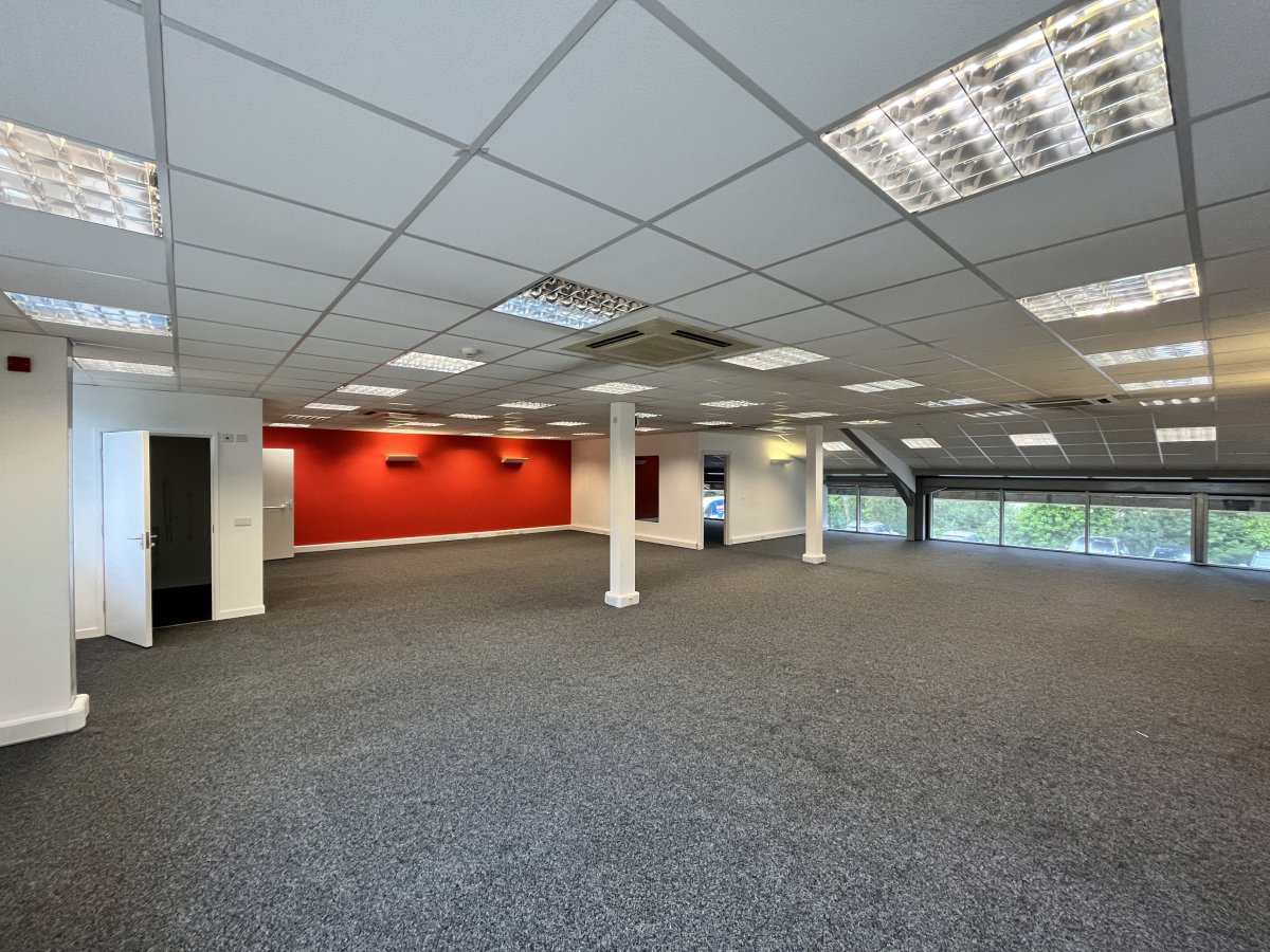 Office in Barnstaple - photo 4