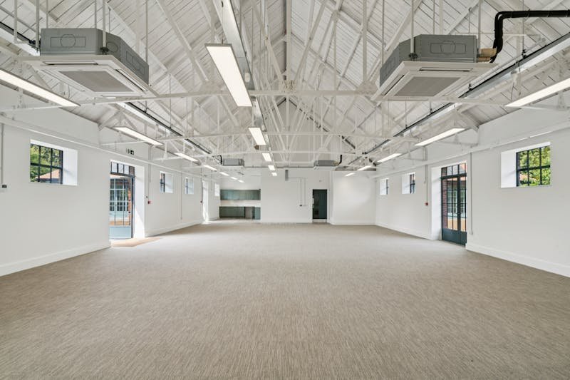 Office in Ascot - photo 4